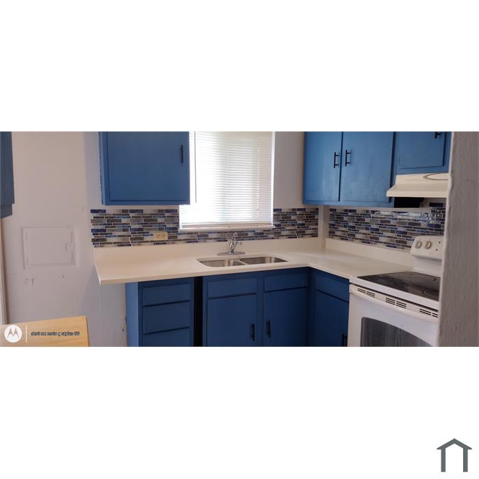 3504 Locust St