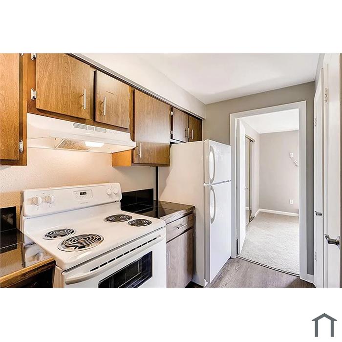 Sherman Commons 102  5 WEEKS FREE - Spacious 2-Bedroom in West Wash Park