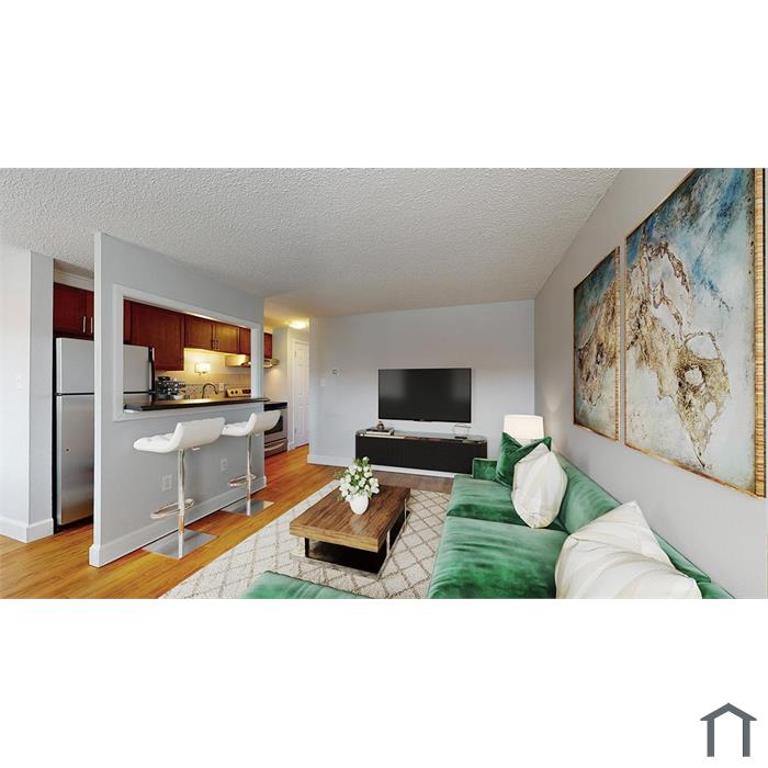 8 S Logan St