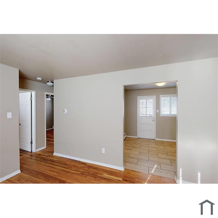 1031 Ammons St
