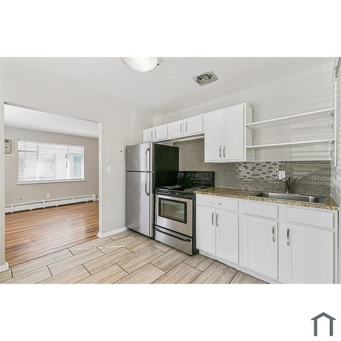 Unit 1043 â€“ Spacious 2BR Apartment Near Belmar in Lakewood