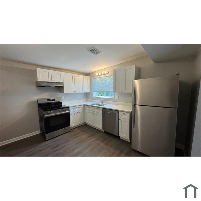 3430 W Custer Pl