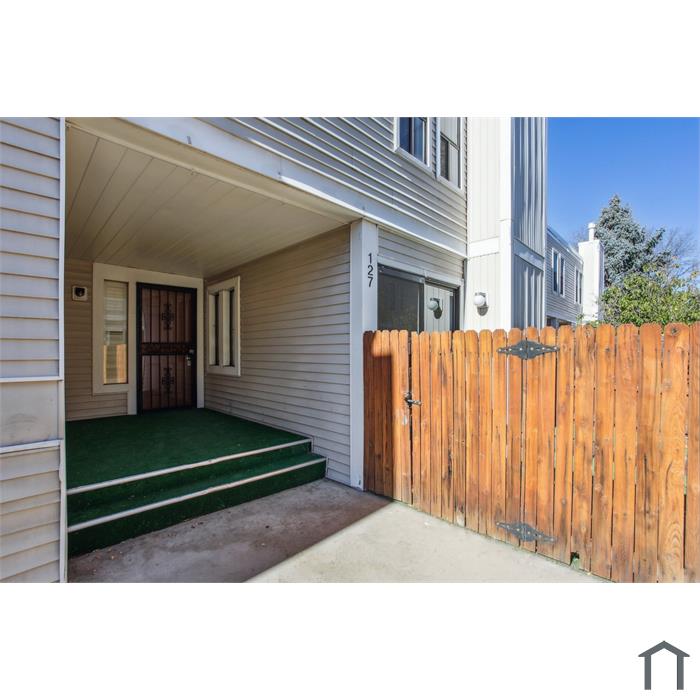 1050 Monaco Street Pkwy