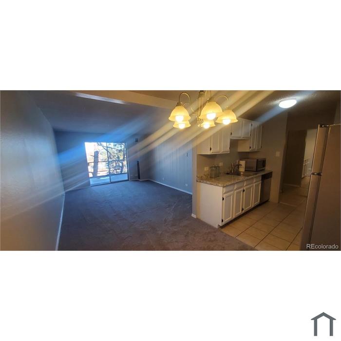2325 S Linden Ct