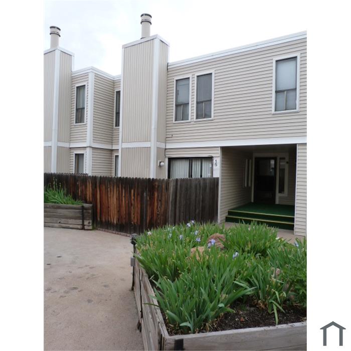 1050 S Monaco Pkwy