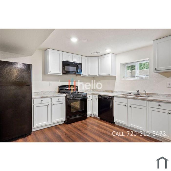 Freshly renovated 2 bedroom apartment NOW AVAILABLE!
