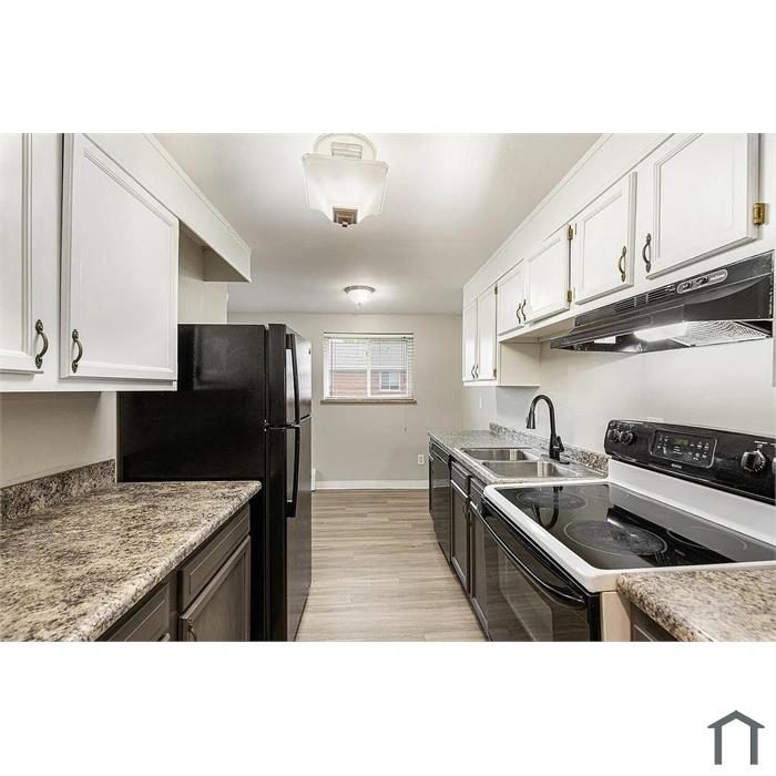 Allison West 1170-05  Look and Lease Special 2 WEEKS FREE RENT - 2BR in Lakewood