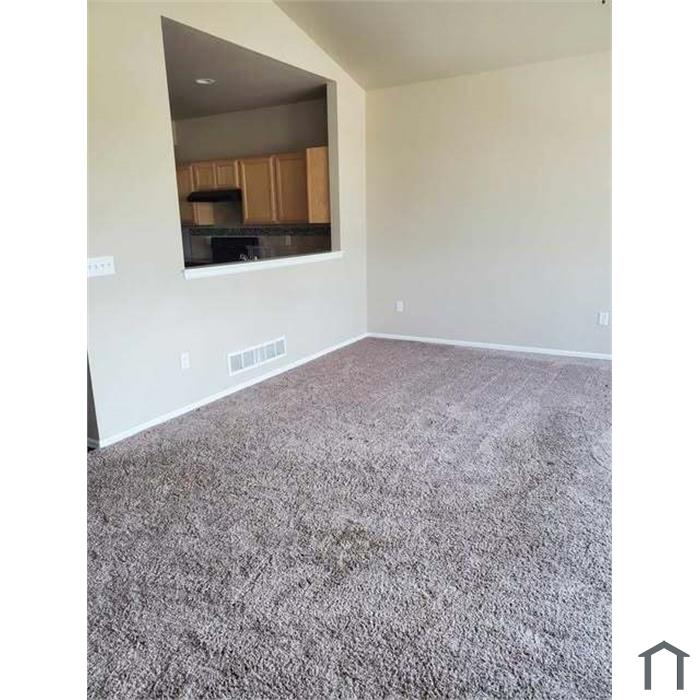 700 Finch Dr