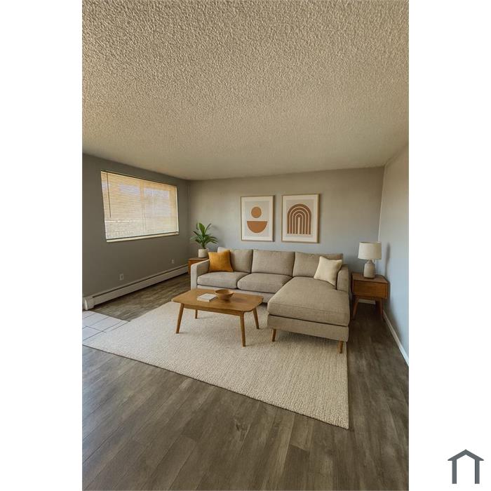 1806 E LaSalle St #11â€“ Bright 2 Bed/1 Bath Apartment in East Colorado Springs!