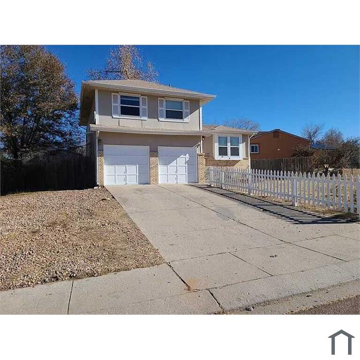 3225 Monica Dr W