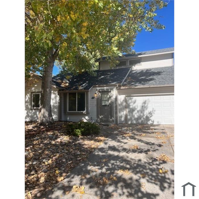 845 Greenbrier Dr