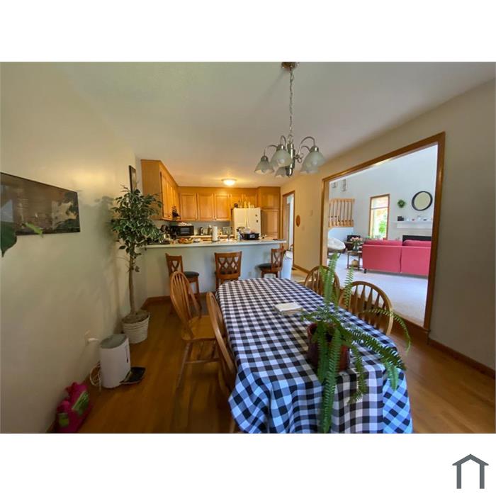 11 Jeffrey Alan Dr