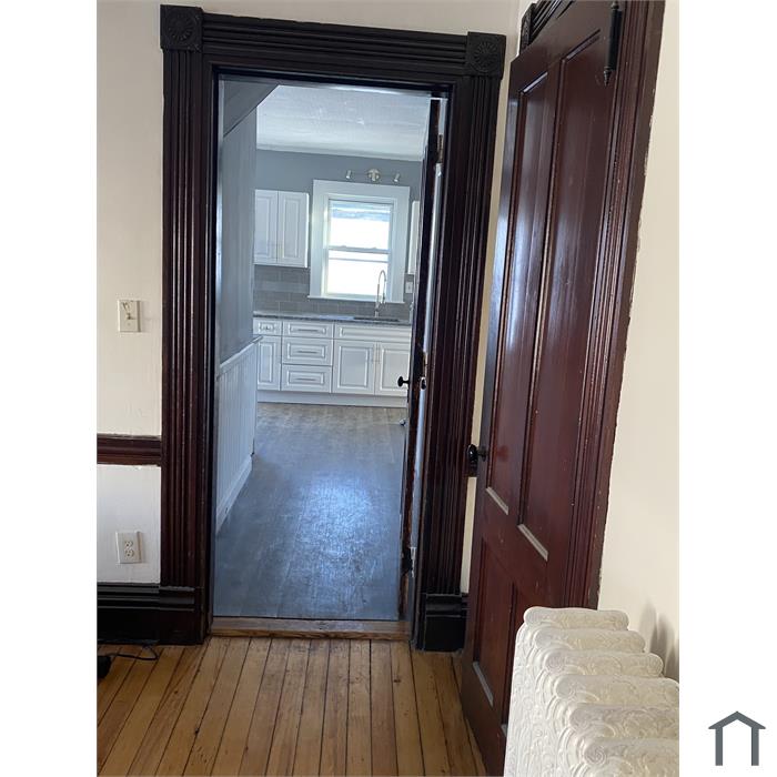 281 Chestnut St