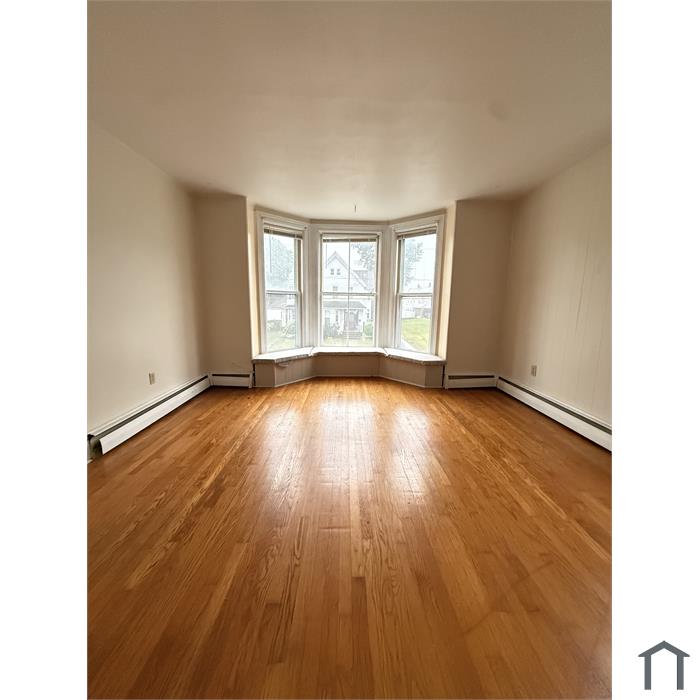 10 Davis Ave