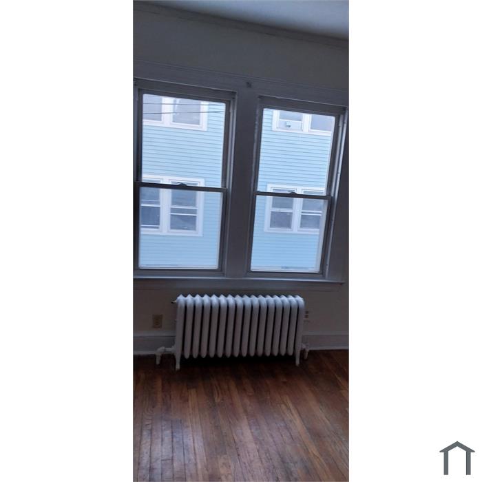 38 Chatham St