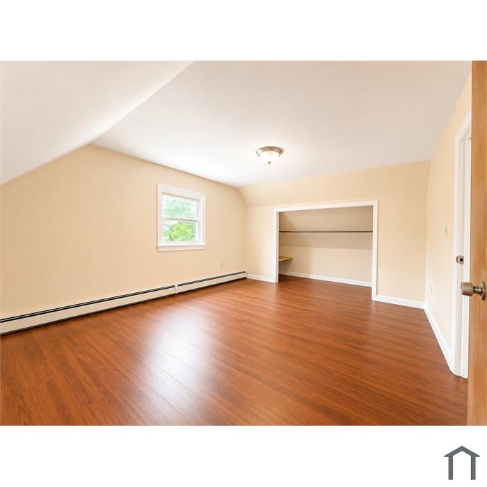 25 Barnard St