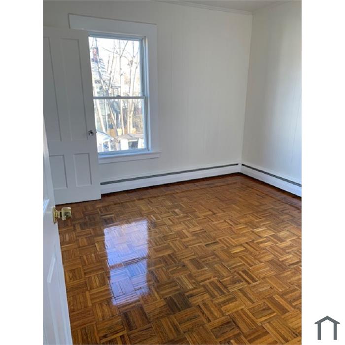 51 Lewis Ave