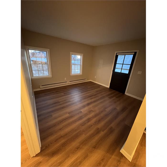 31 Hall Ave