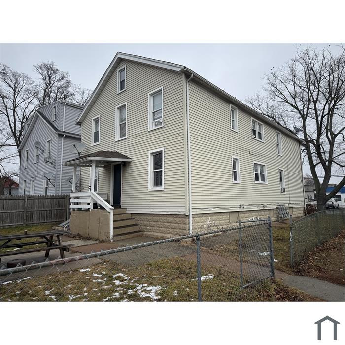 282 Front Ave