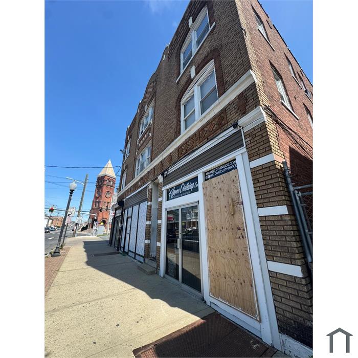 2066 Main St