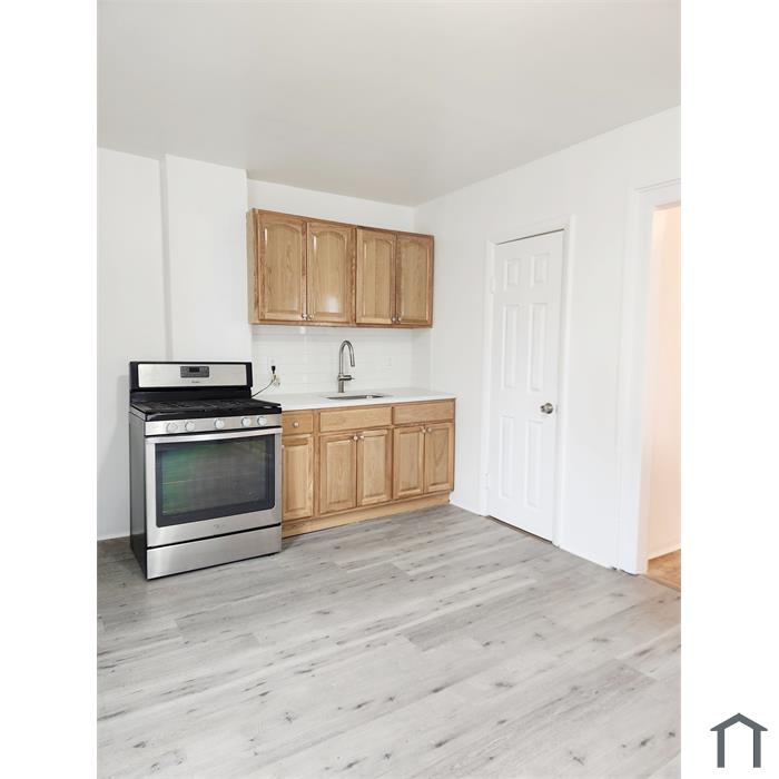 202 Harral Ave