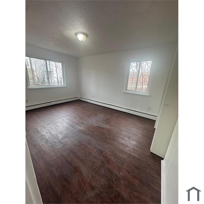 129 Black Rock Ave