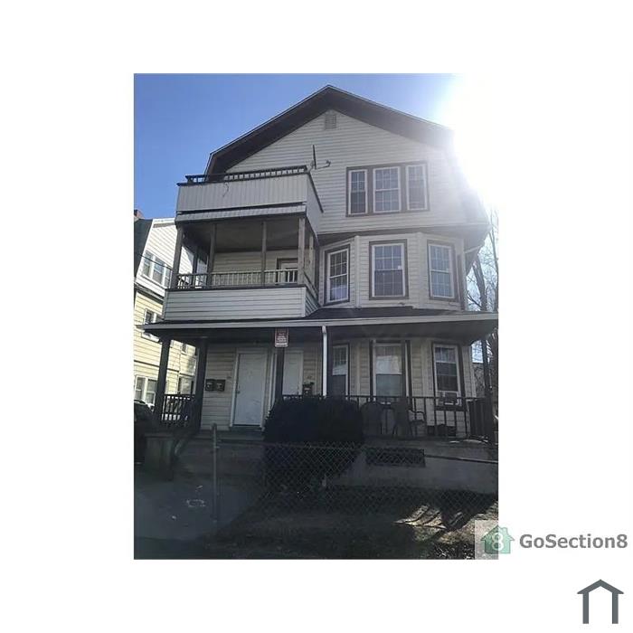 23 Elmwood Ave
