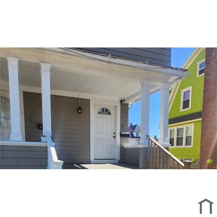 85 Manhattan Ave
