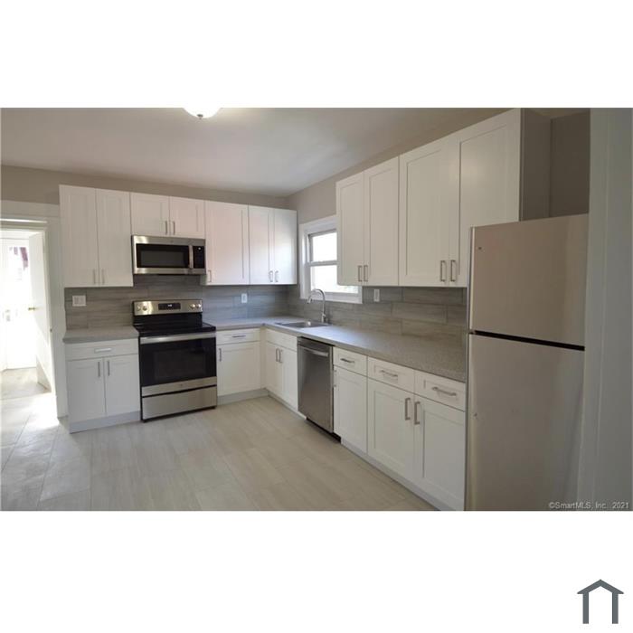 493 Carroll Ave