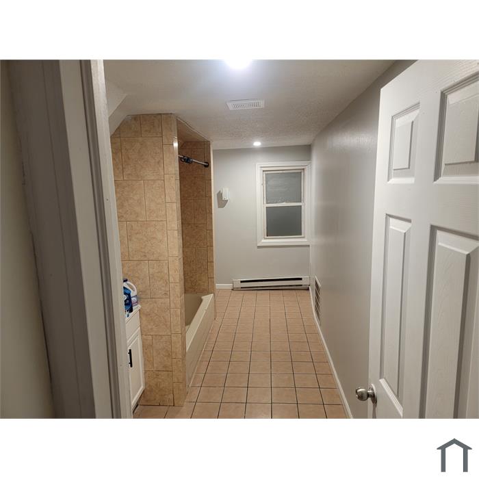 1228 Noble Ave