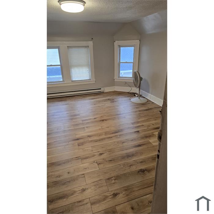 1228 Noble Ave