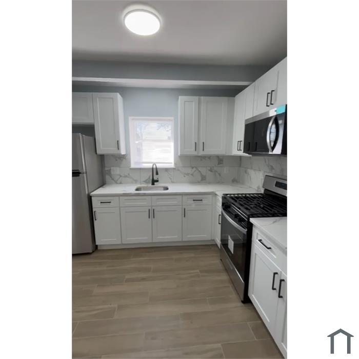 119 Avon St