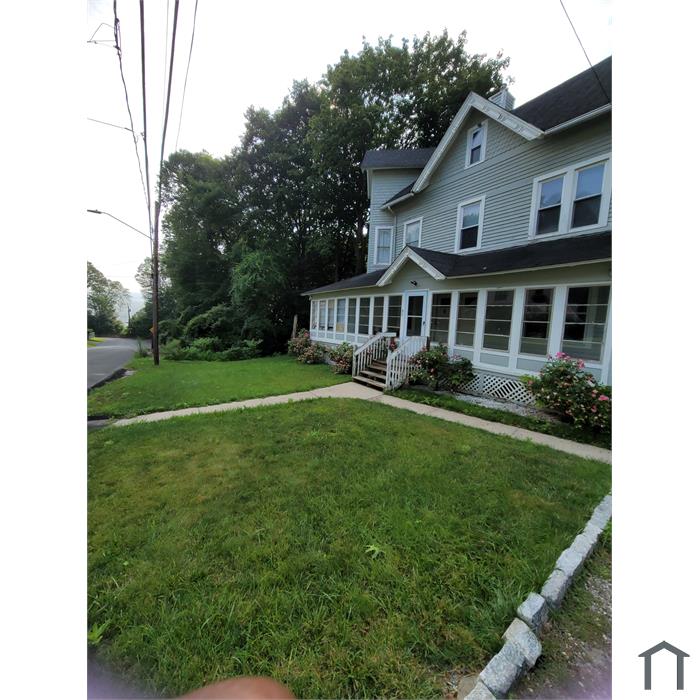 85 Ledgeside Ave