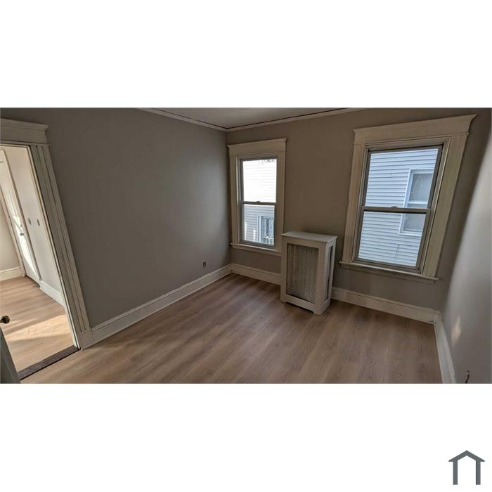 50 Woodlawn Ter