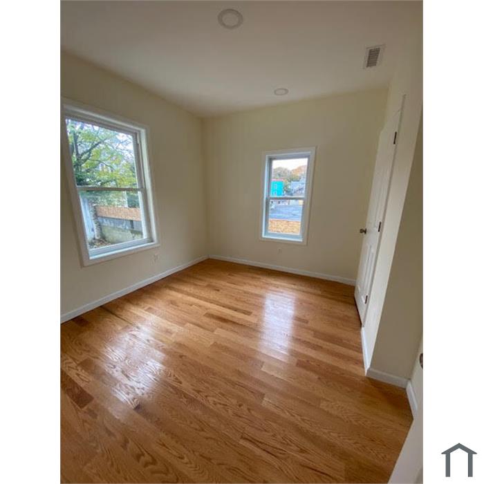 5 Frederick Ct