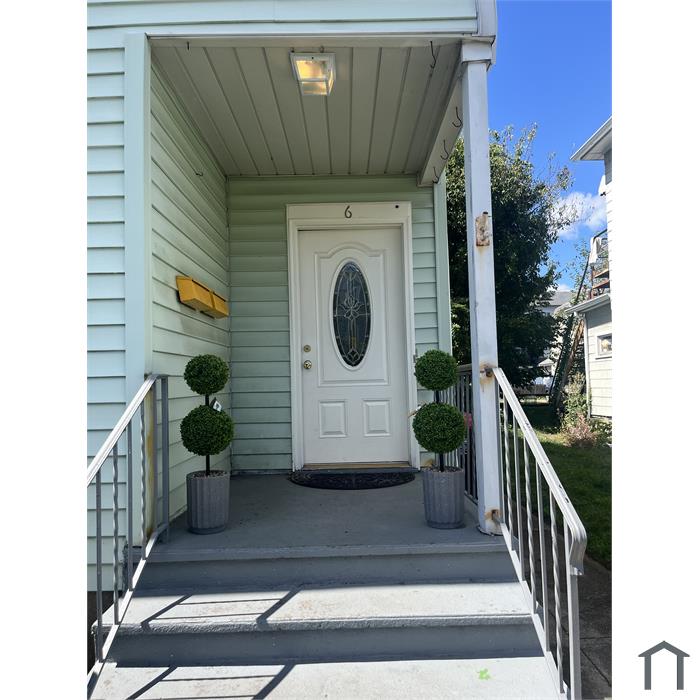 6 Cove Ave