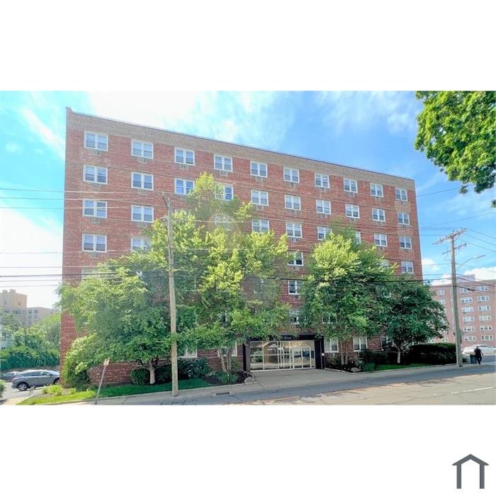 140 Grove St