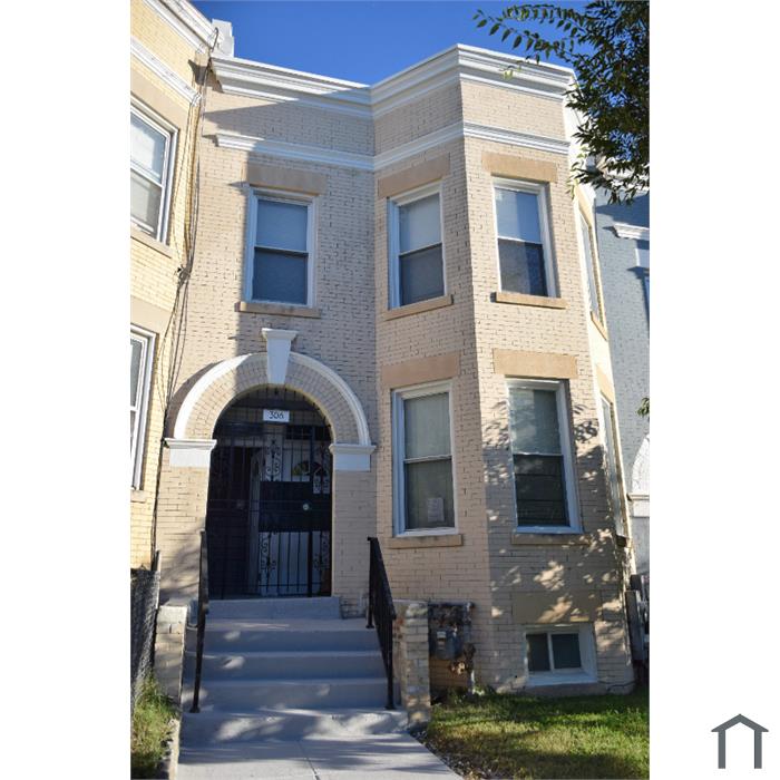 306 V St NE