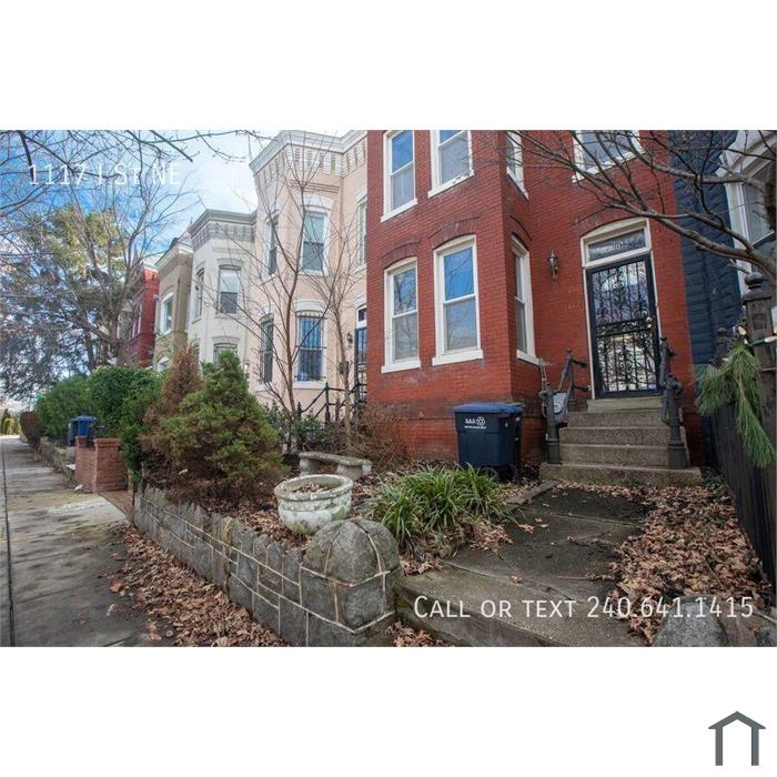 Amazing 3 BR/2 BA Townhome in Capitol Hill, DC!
