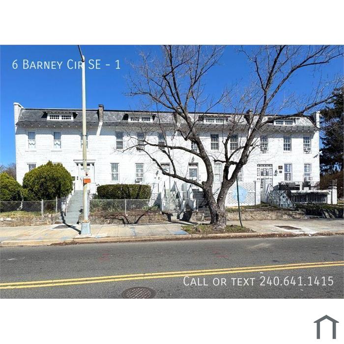 Charming 3 BR/1 BA Apartment in Hill East