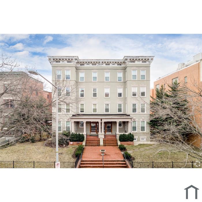 1324 Euclid St NW