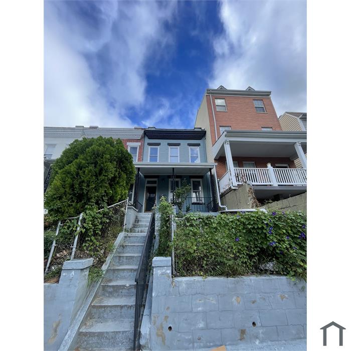 529 Irving St NW