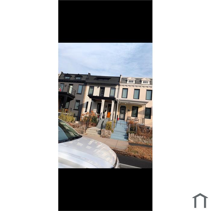 446 Irving St NW