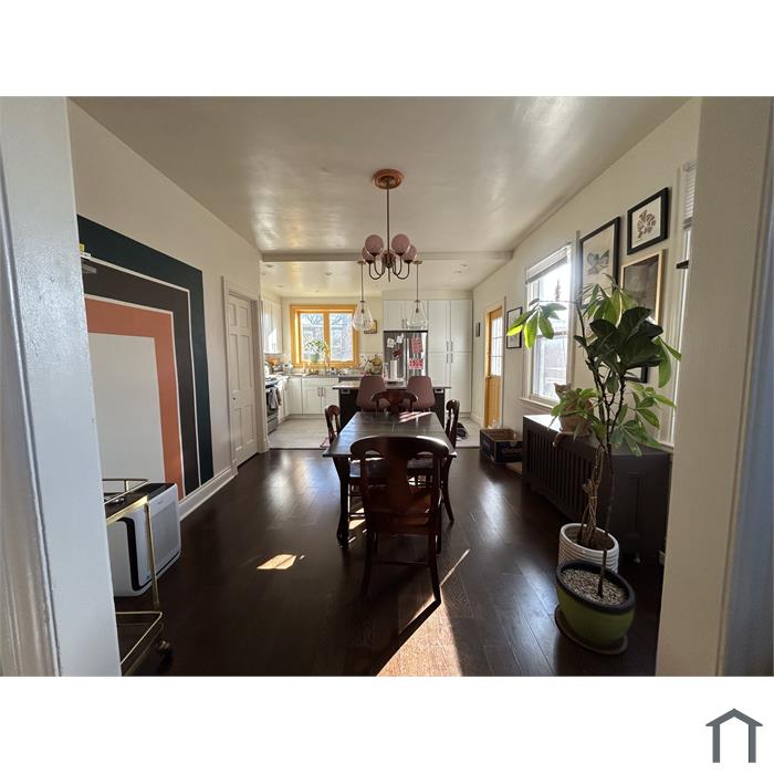 532 Somerset Pl NW