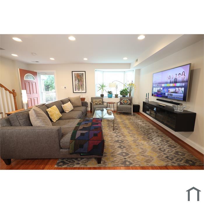 2237 14th St NE