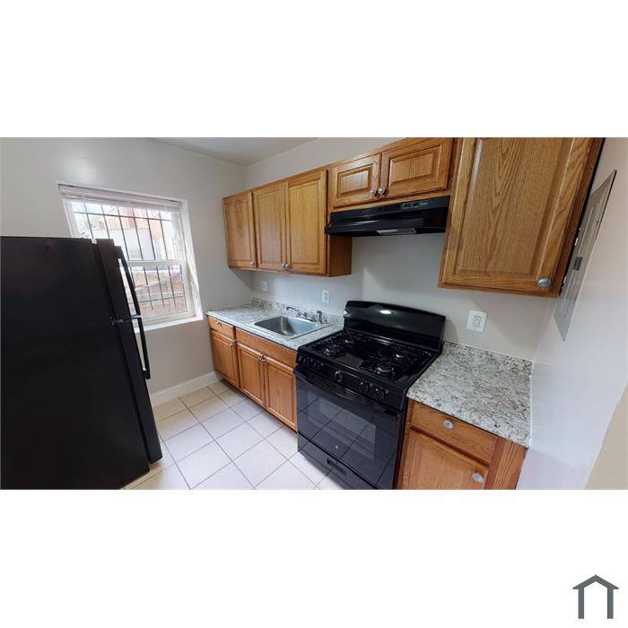4633 Hillside SE Rd