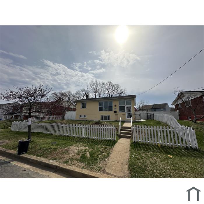 4625 Hanna Pl SE