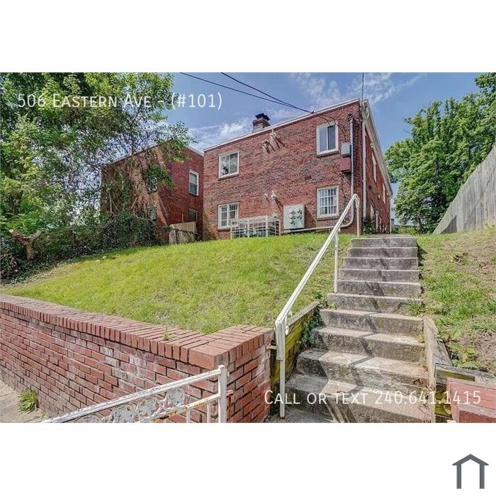 Lovely 1 BR/1 BA Apartment in Deanwood!