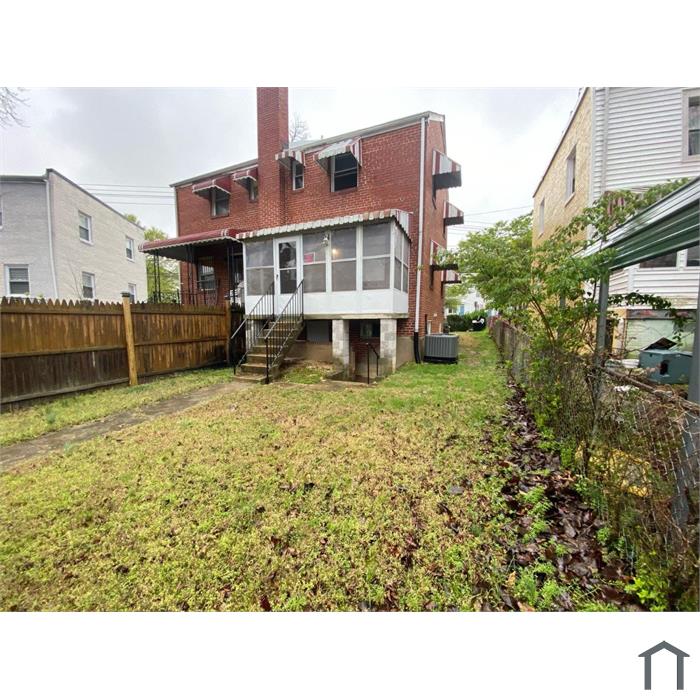 1484 Congress Pl SE