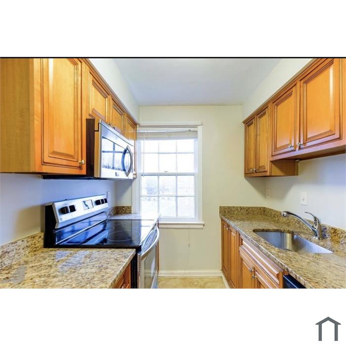 2103 Suitland Ter SE